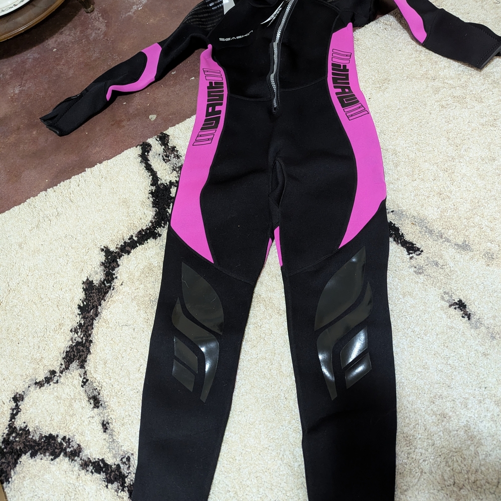 Women's Black and Pink Full-Body Wetsuit - Picture 6 of 7